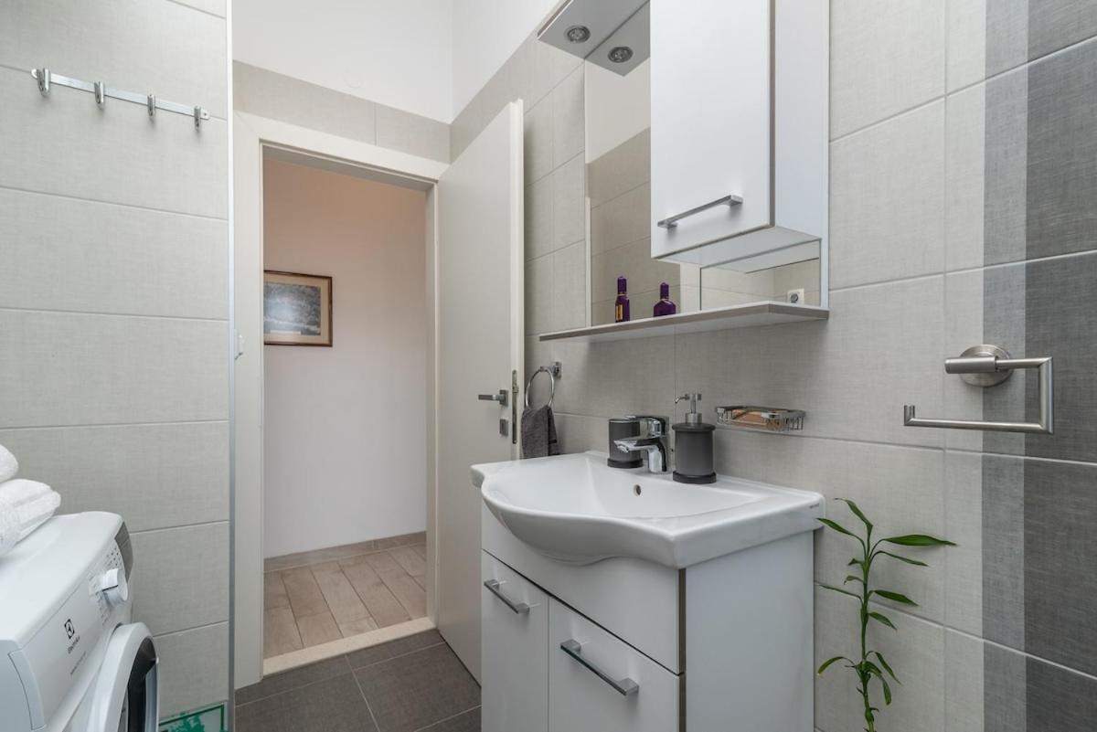 Apartman Spiro Trogir Ngoại thất bức ảnh